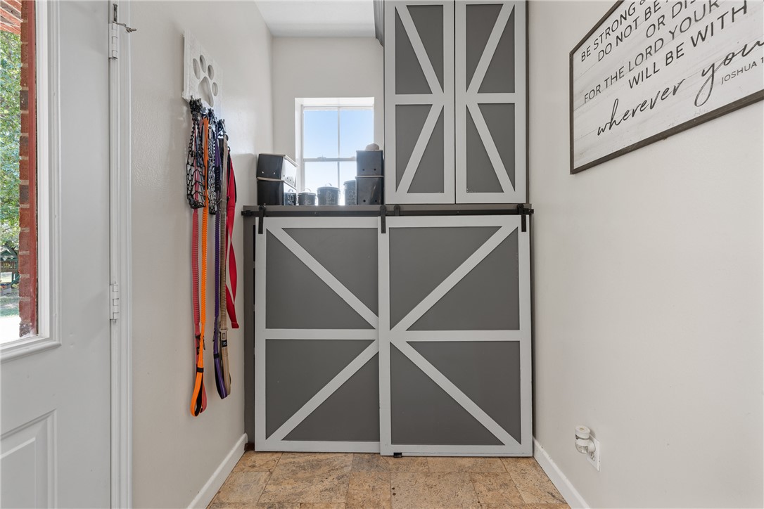 2092 Farm To Market 1486 Anderson, TX 77830 - Photo 16 of 42 a view of entryway