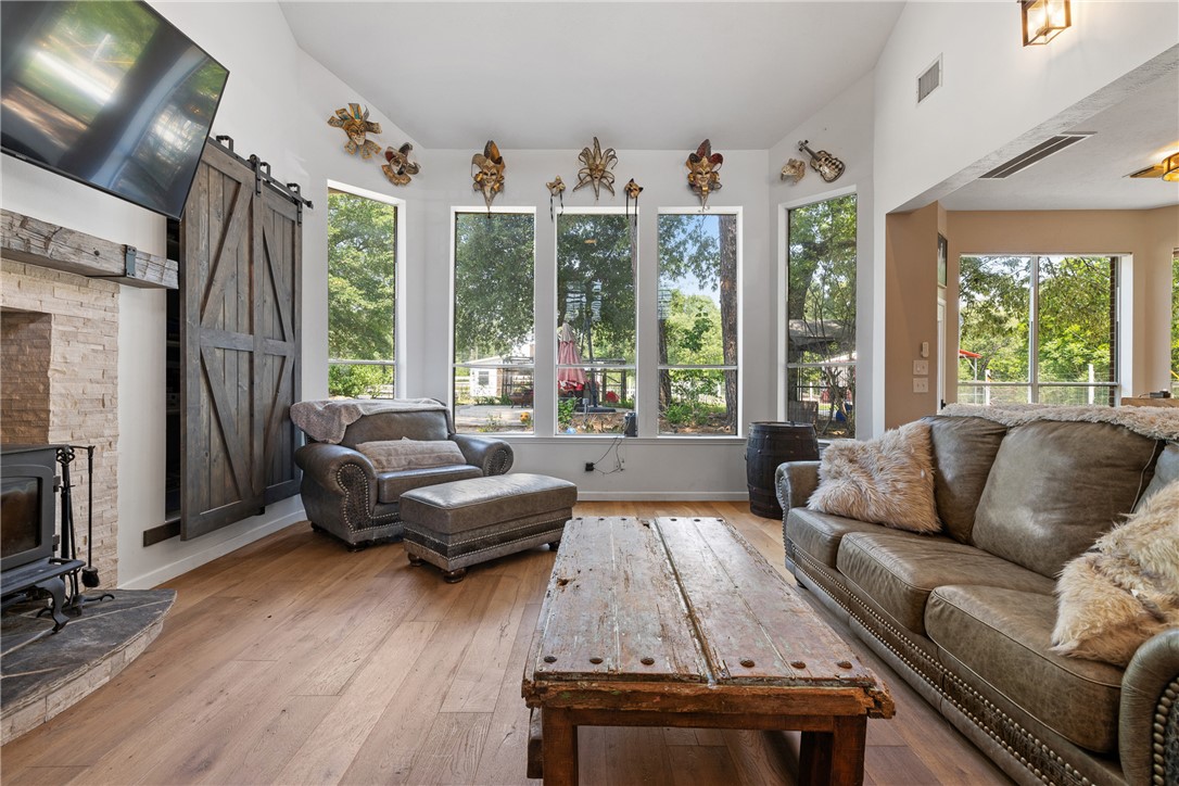 2092 Farm To Market 1486 Anderson, TX 77830 - Photo 5 of 42 a living room with furniture and a large window