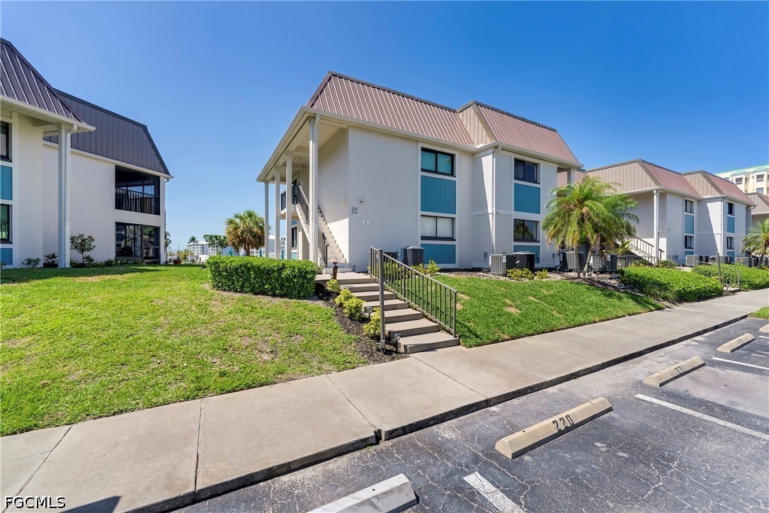 200 Lenell Road, Unit 218 Fort Myers Beach, FL 33931 - Photo 17 of 19