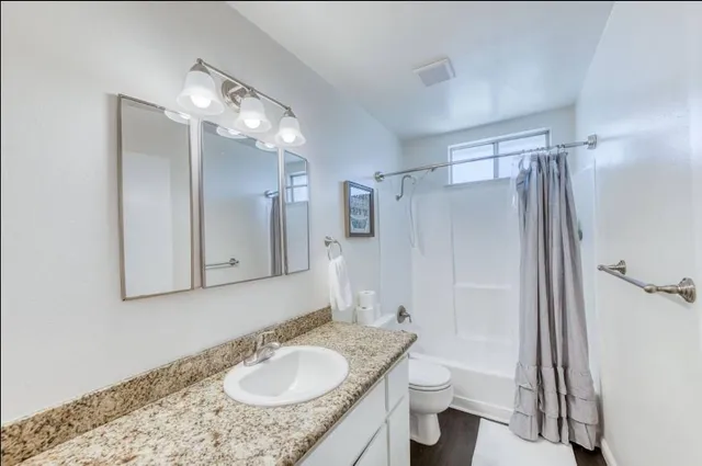 $194,000 | 5098 East Ashlan Avenue, Unit 103, Fresno, CA 93727