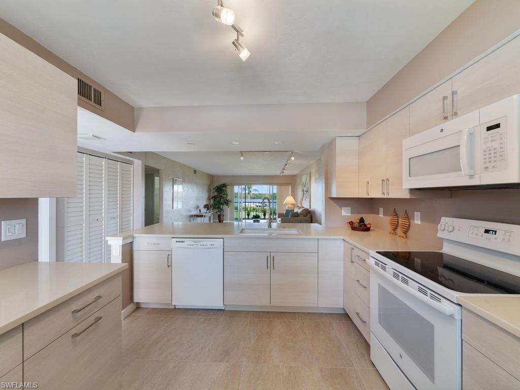 309 Goodlette Road South, Unit 306A Naples, FL 34102 - Photo 11 of 18 Gallery Image 11