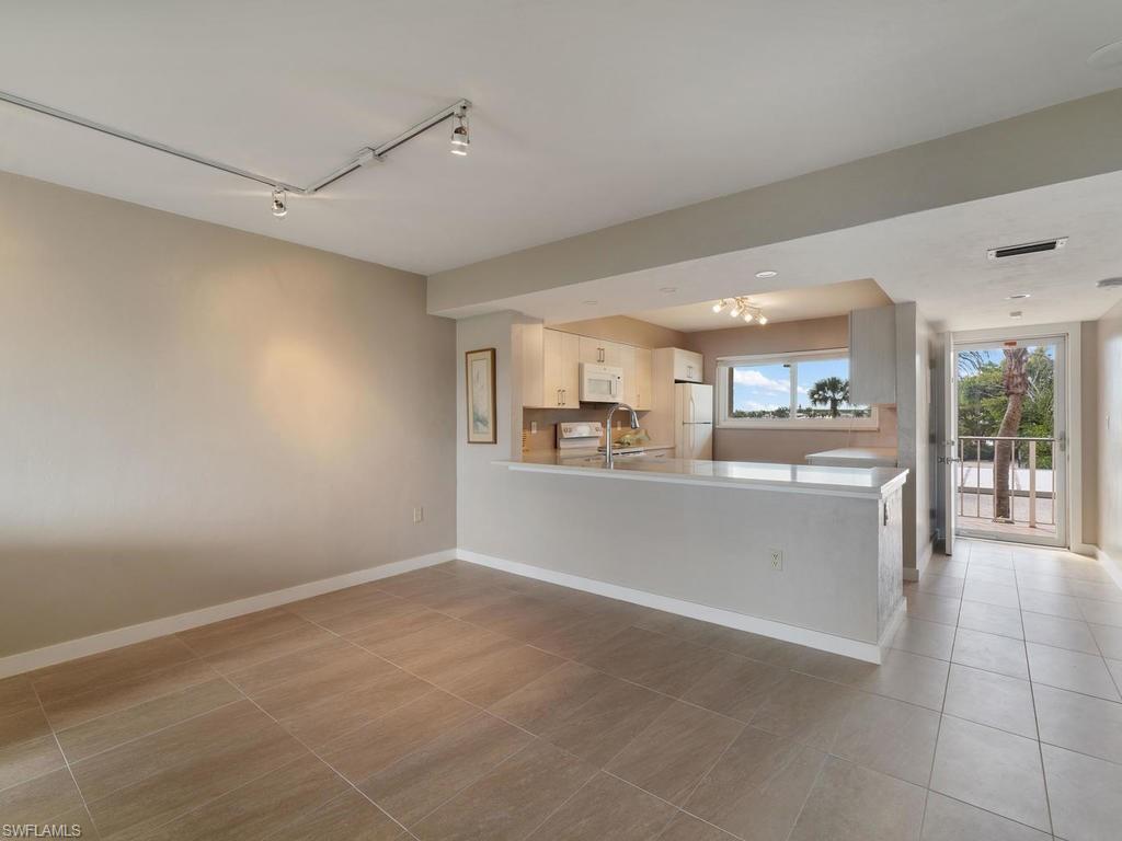 309 Goodlette Road South, Unit 306A Naples, FL 34102 - Photo 9 of 18 Gallery Image 9