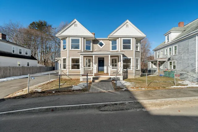 $2,100 | 57 Congress Street, Unit 2, Rochester, NH 03867