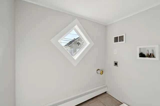 $2,100 | 57 Congress Street, Unit 2, Rochester, NH 03867