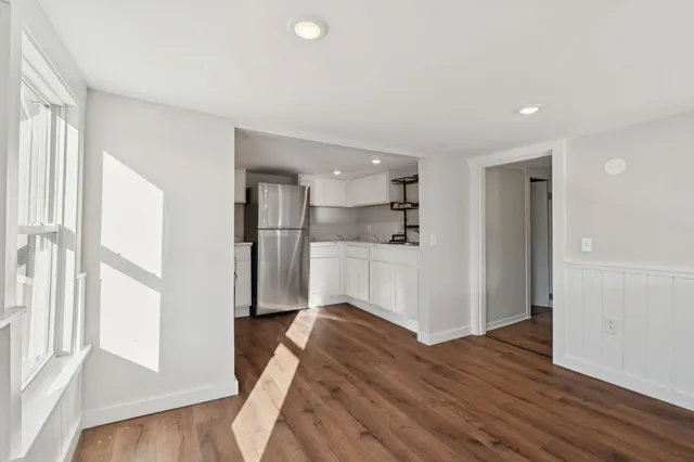 $2,100 | 57 Congress Street, Unit 2, Rochester, NH 03867