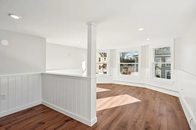 $2,100 | 57 Congress Street, Unit 2, Rochester, NH 03867