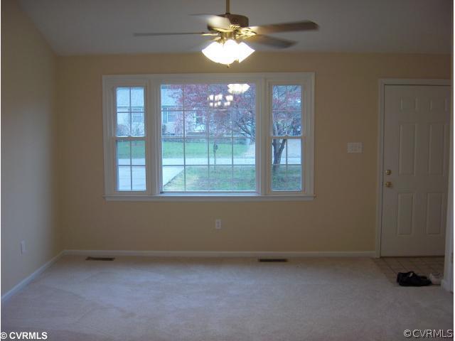 11414 Walton Lake Road Disputanta, VA 23842 - Photo 4 of 10 Living Room
