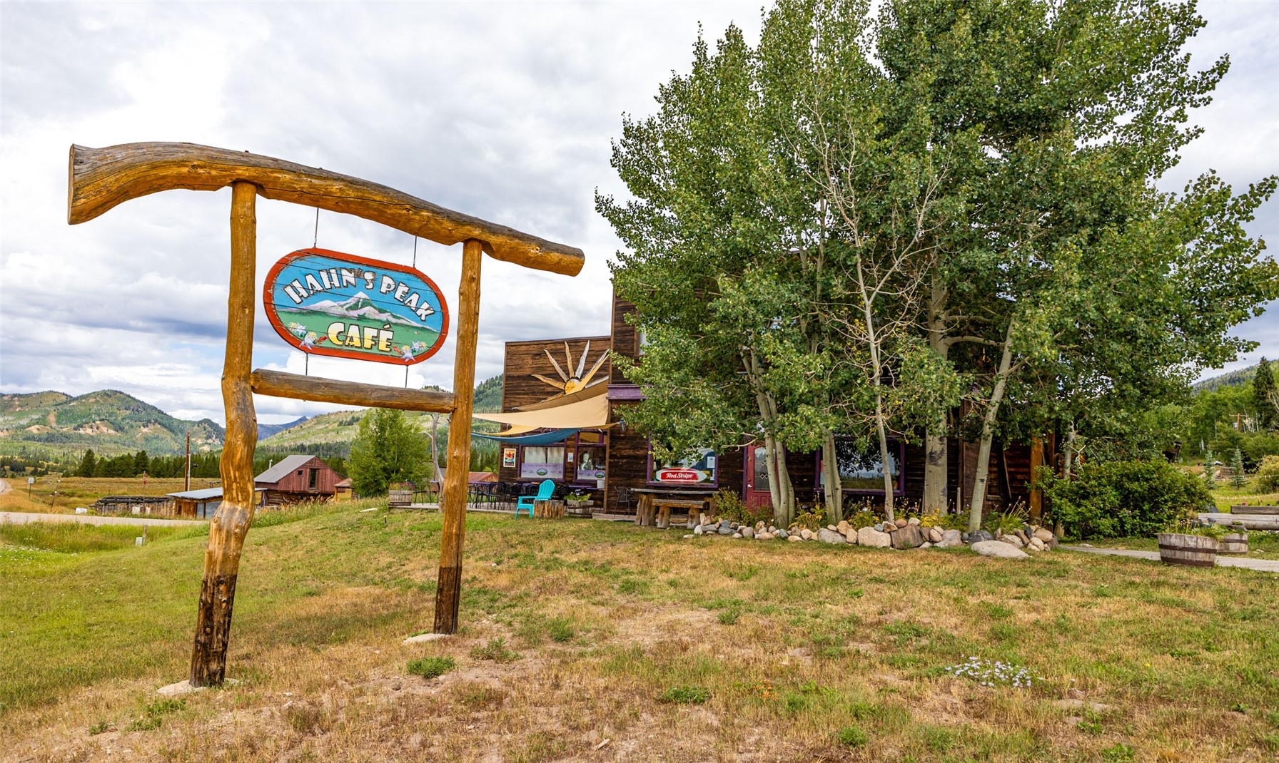 23750 The Quay Clark, CO 80428 - Photo 25 of 26 a view of a street with sitting area