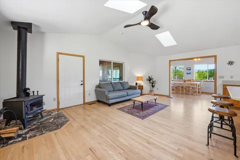 $724,000 | 13871 Greenhaven Lane, Grass Valley, CA 95945