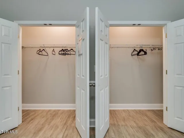 $2,500 | 169 East Grande Avenue, Unit 300, Johnson City, TN 37601