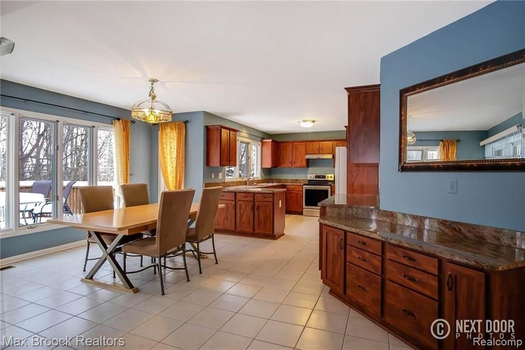 519 Misty Brook Lane Rochester Hills, MI 48307 - Photo 26 of 54