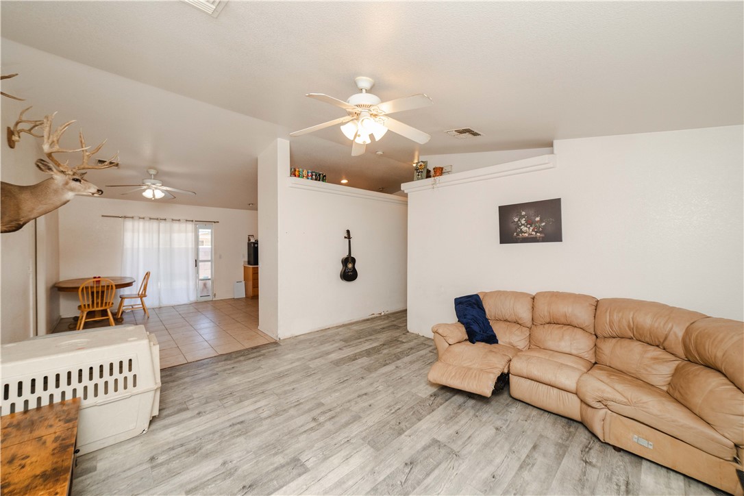 3060 North Evans Street Kingman, AZ 86401 - Photo 6 of 38