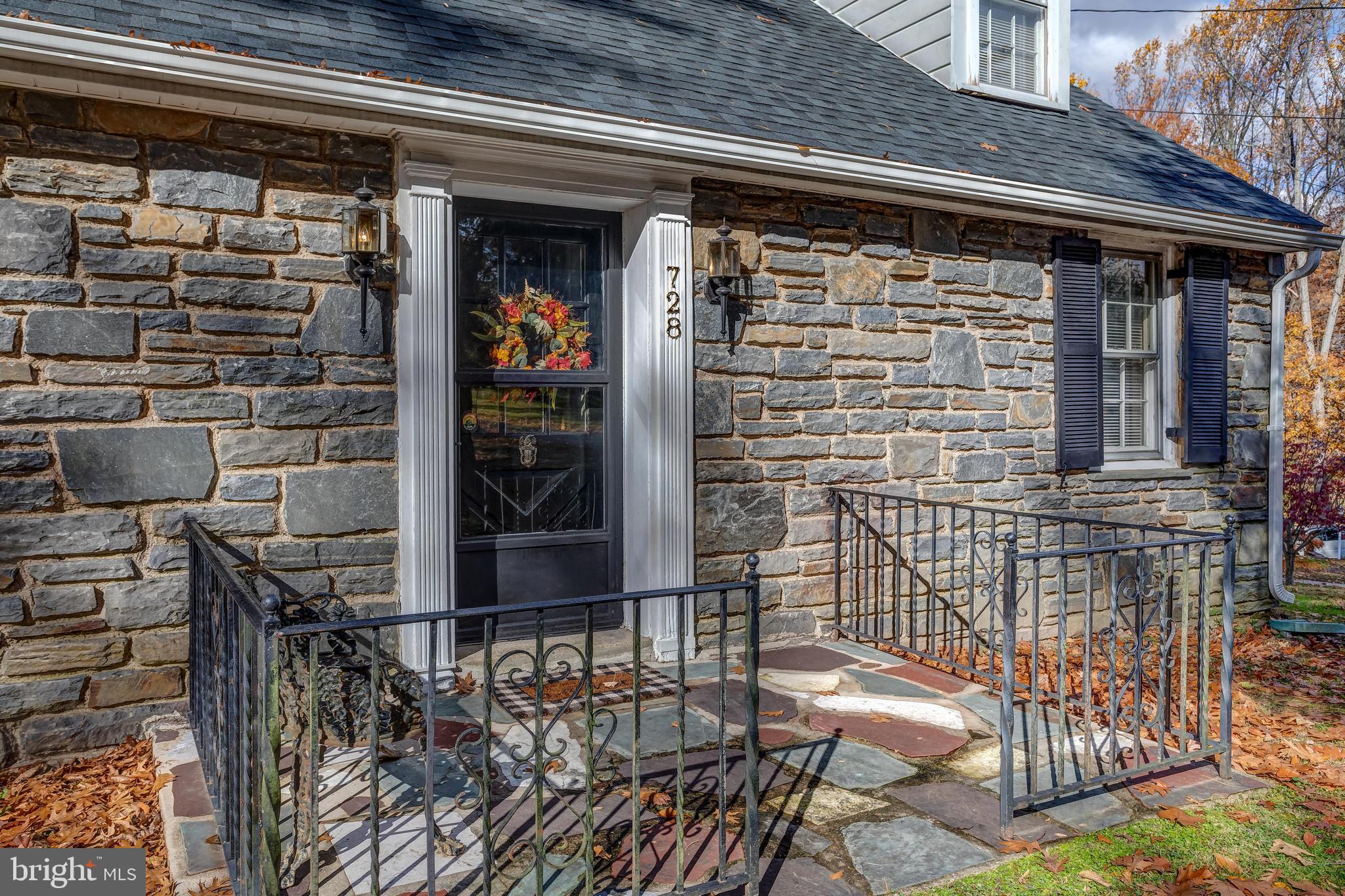 728 Winchester Road Media, PA 19063 - Photo 4 of 50 Gallery Image 4