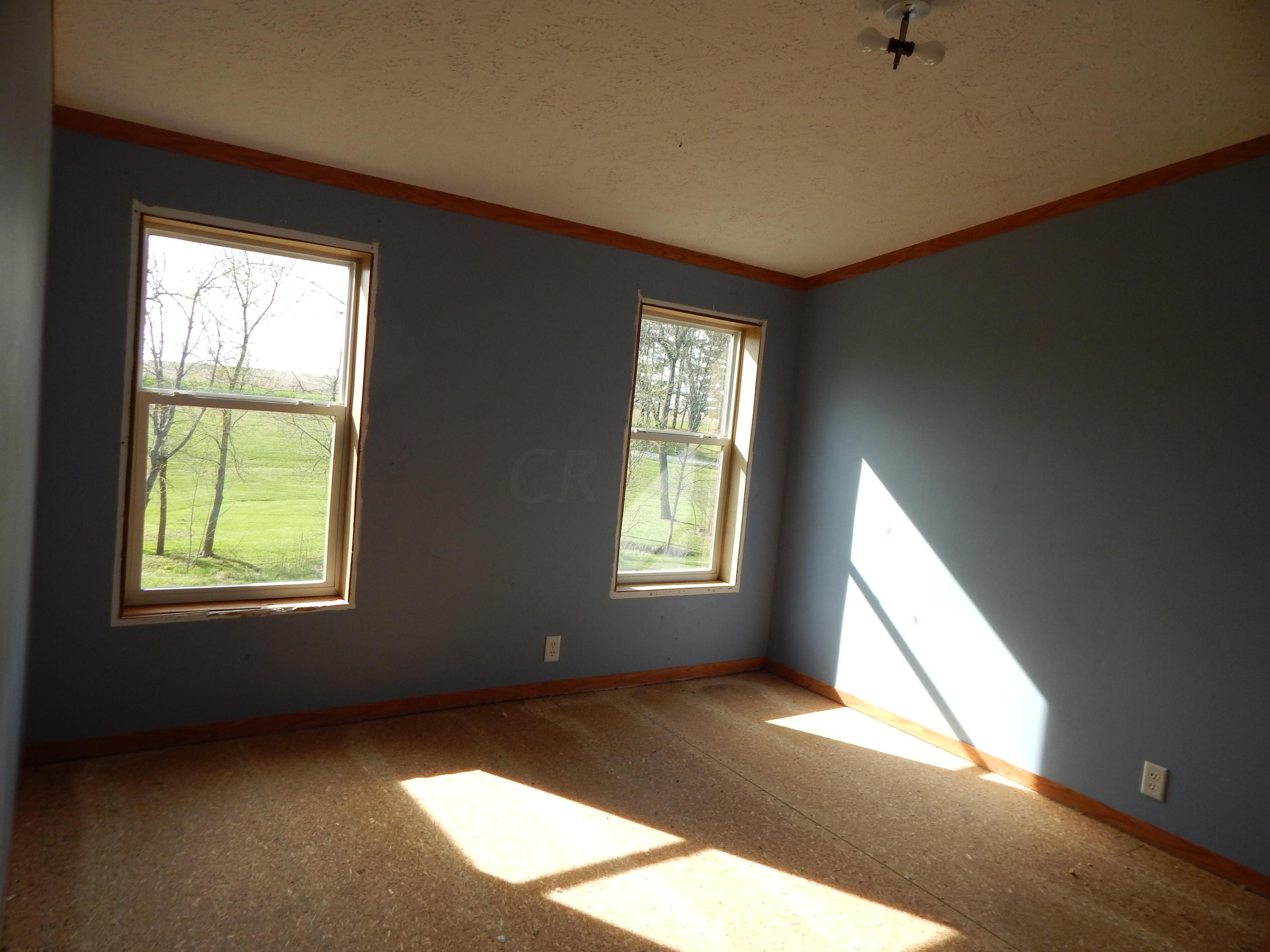 1975 Patterson Road Southwest Pataskala, OH 43062 - Photo 3 of 17 Gallery Image 3