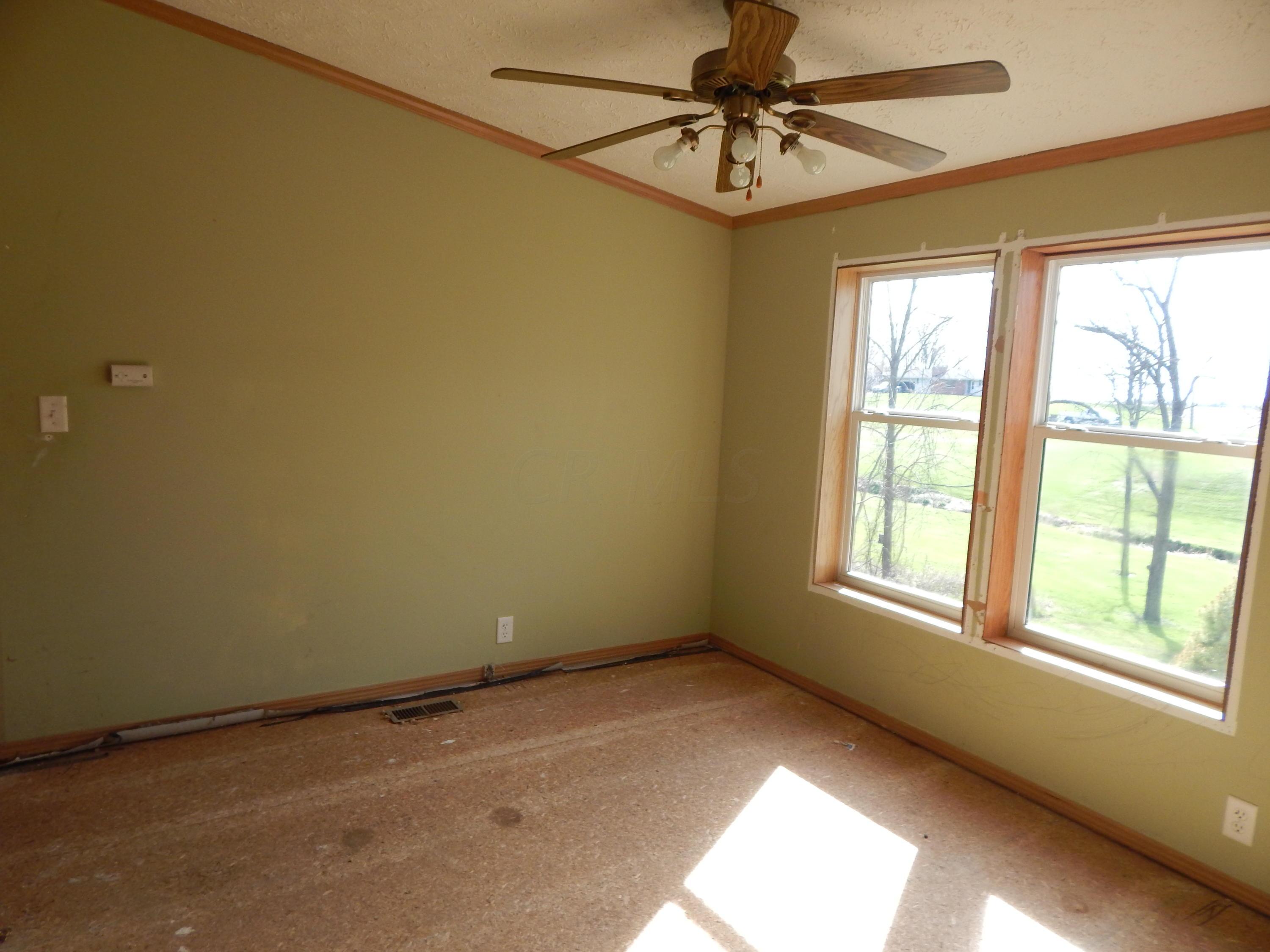 1975 Patterson Road Southwest Pataskala, OH 43062 - Photo 6 of 17 Gallery Image 6