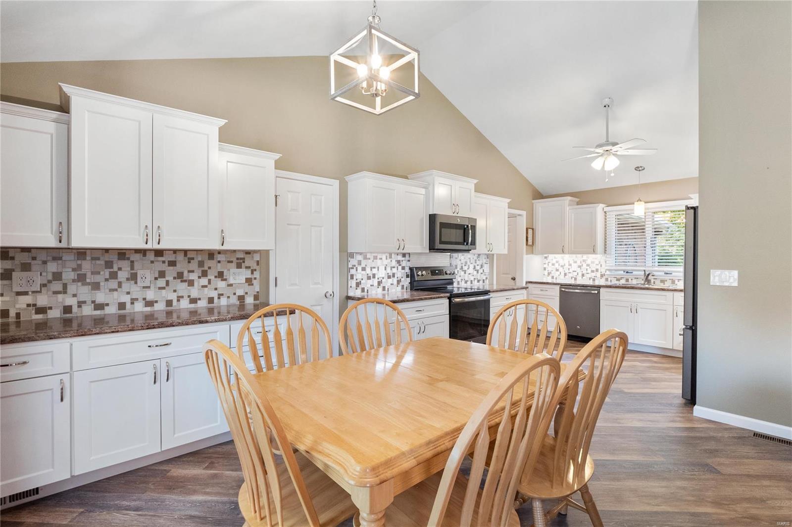 3322 Hh Road Waterloo, IL 62298 - Photo 13 of 40