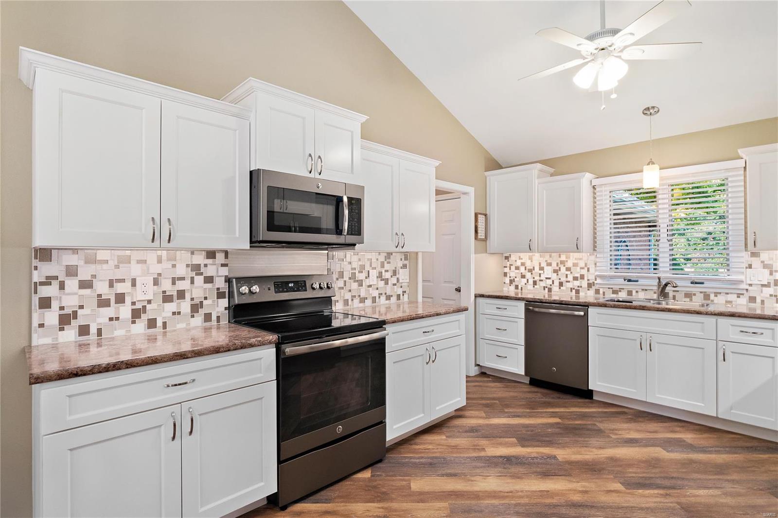 3322 Hh Road Waterloo, IL 62298 - Photo 10 of 40