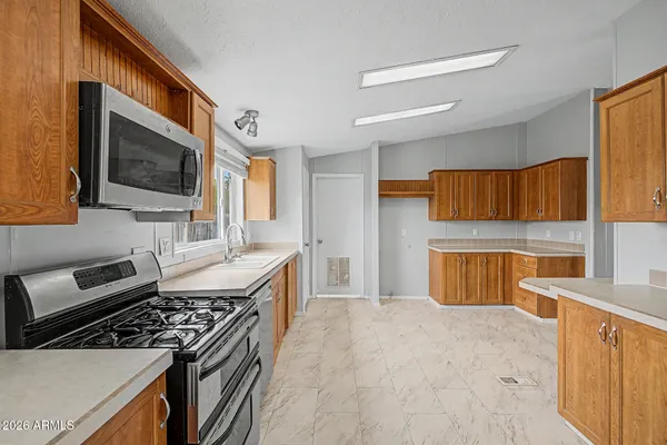 $299,900 | 2087 East Michelle Drive, Phoenix, AZ 85022