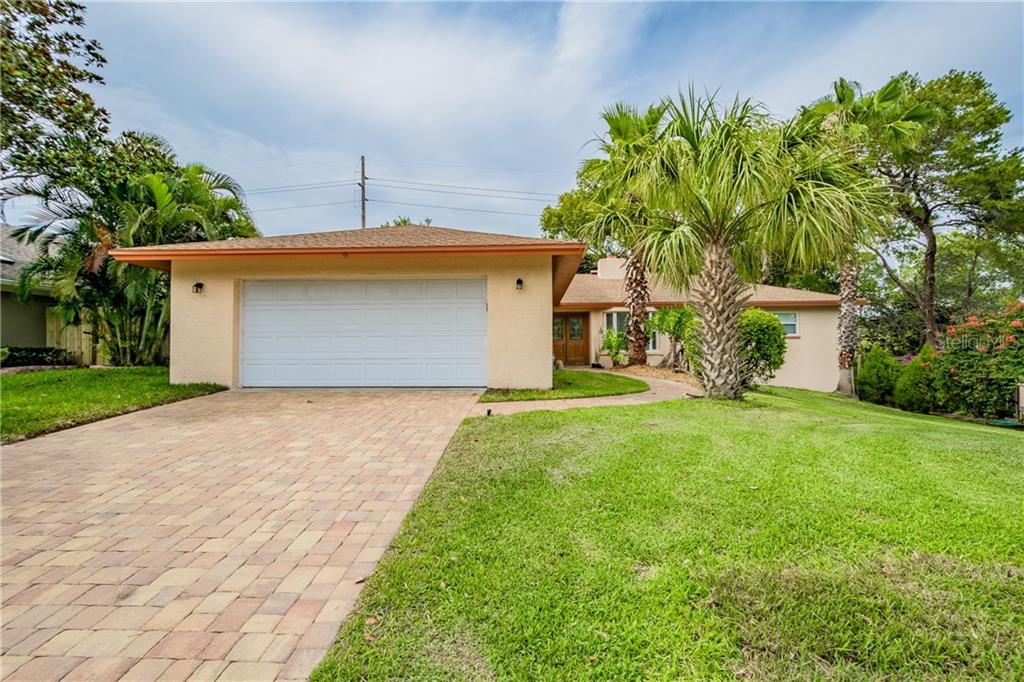 45 Pinewood Terrace East Palm Harbor, FL 34683 - Photo 1 of 1