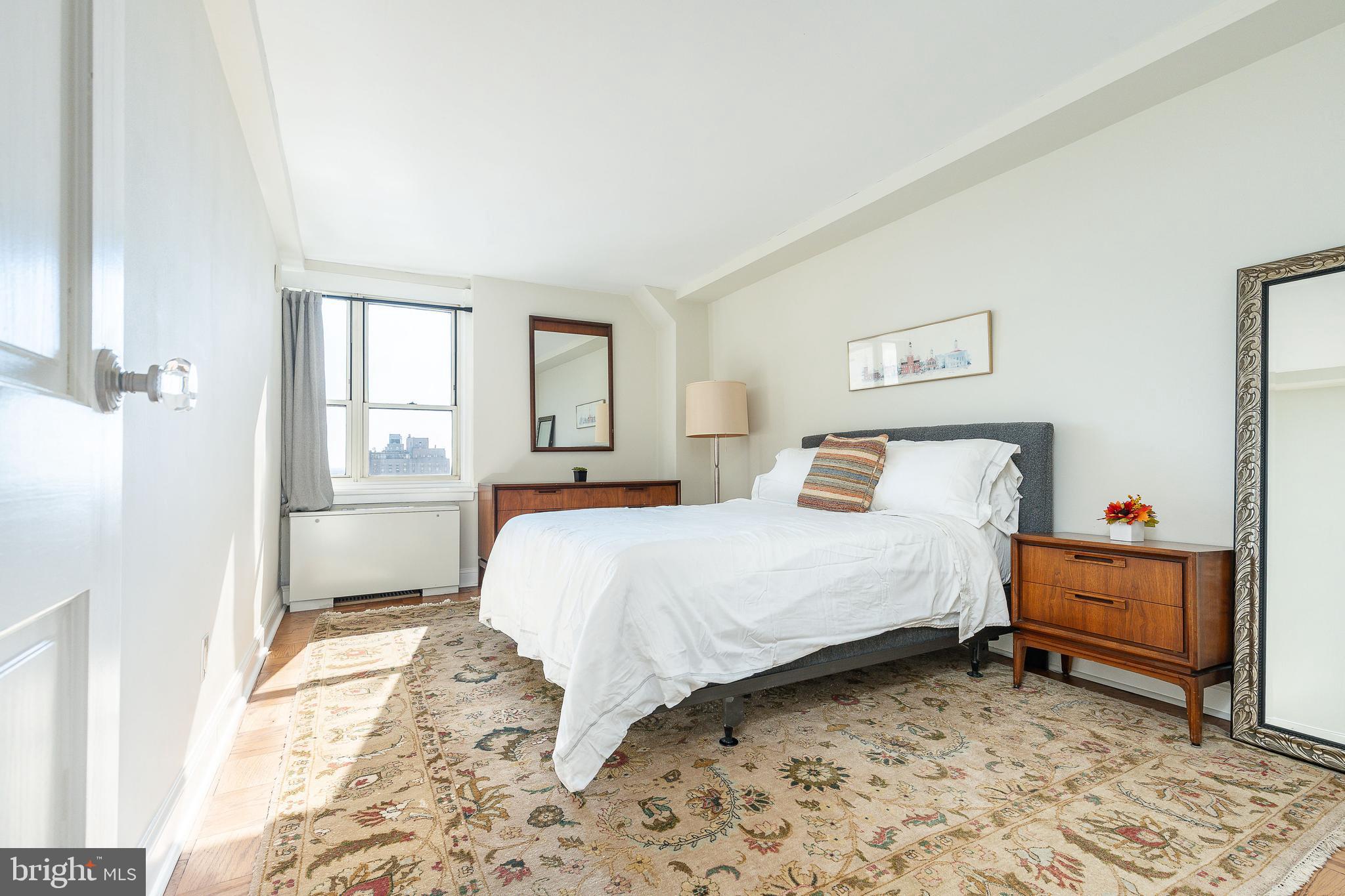 1810 Rittenhouse Square, Unit 1405 Philadelphia, PA 19103 - Photo 15 of 31 Gallery Image 15
