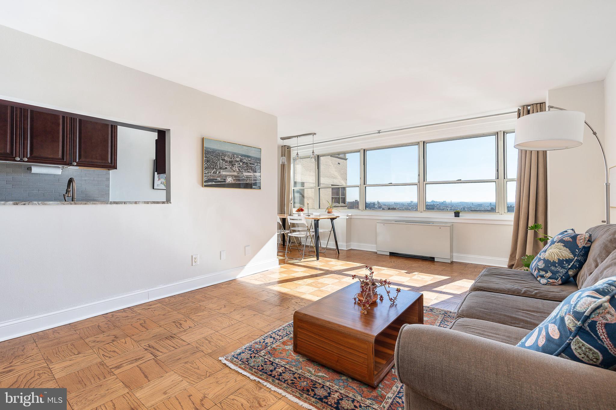 1810 Rittenhouse Square, Unit 1405 Philadelphia, PA 19103 - Photo 5 of 31 Gallery Image 5