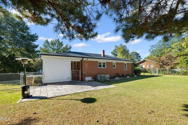 $1,500 | 116 Compton Street, Clayton, NC 27520