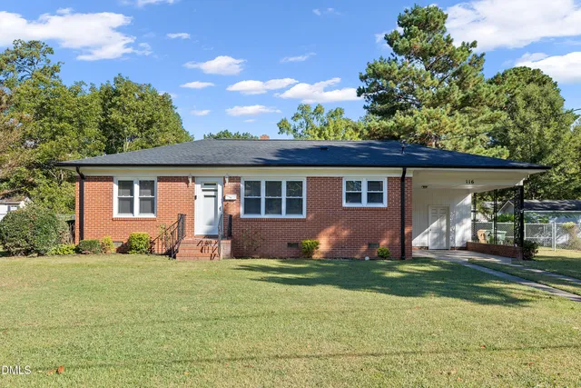 $1,500 | 116 Compton Street, Clayton, NC 27520