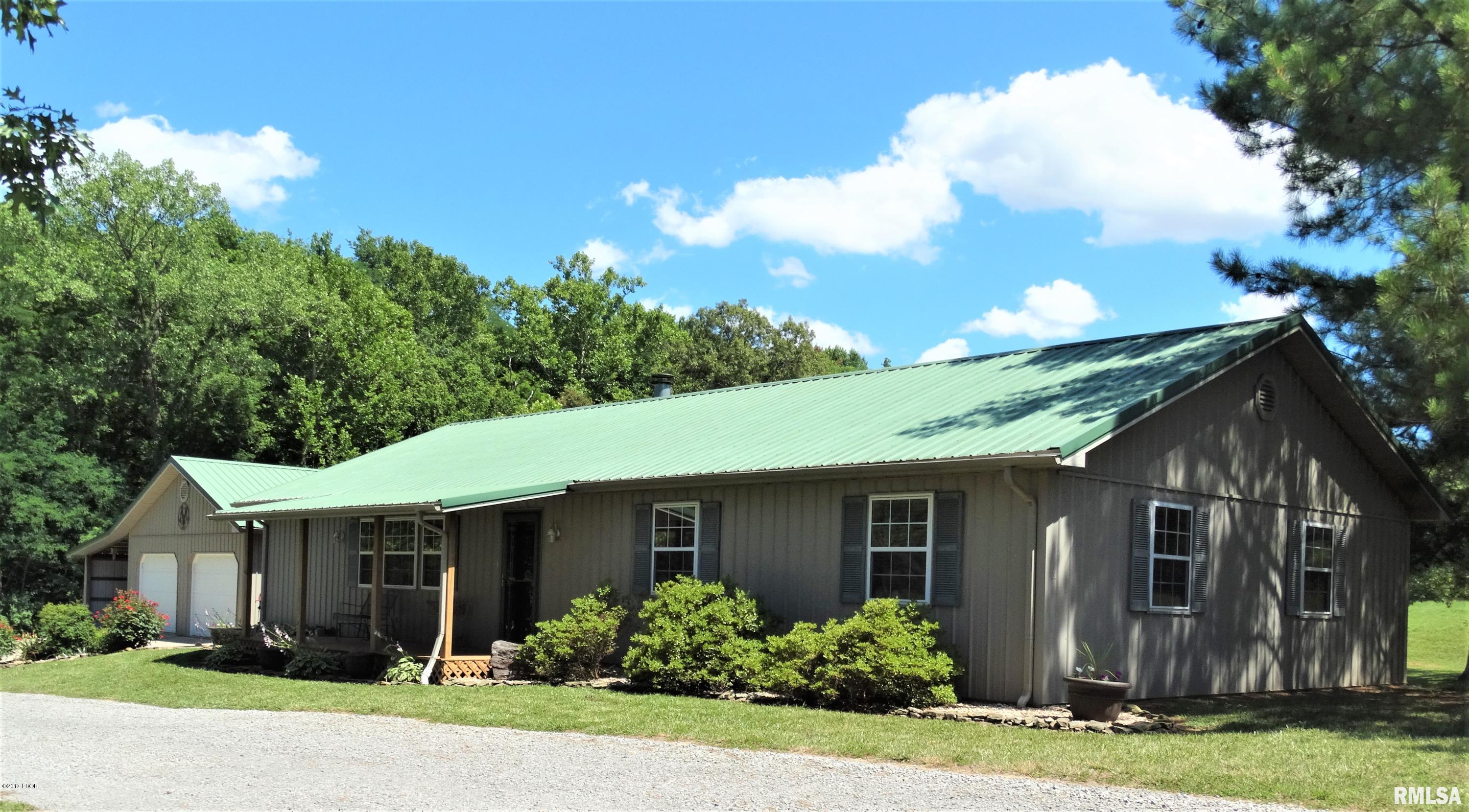 18043 Shed Church Road Marion, IL 62959 - Photo 1 of 37
