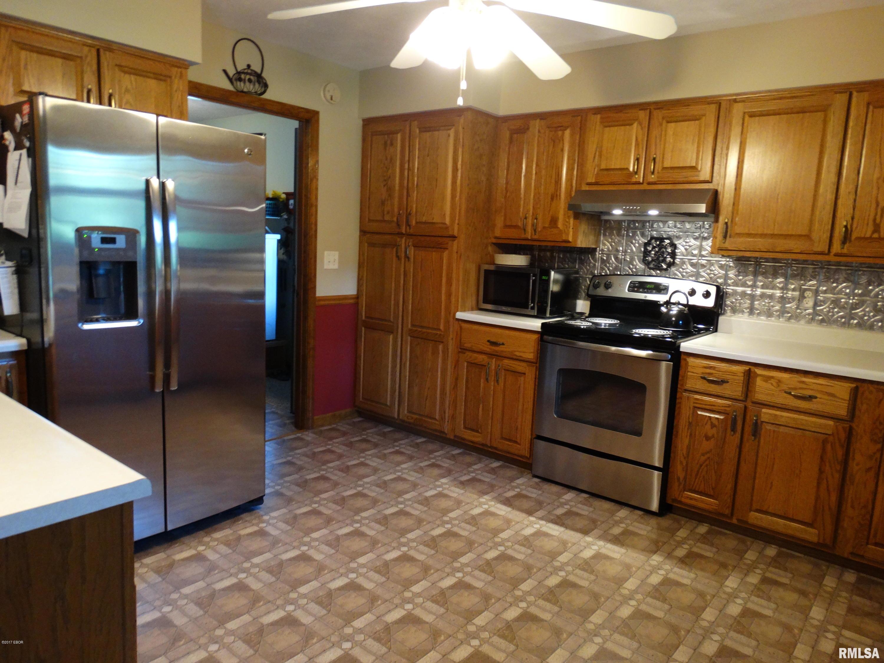 18043 Shed Church Road Marion, IL 62959 - Photo 11 of 37