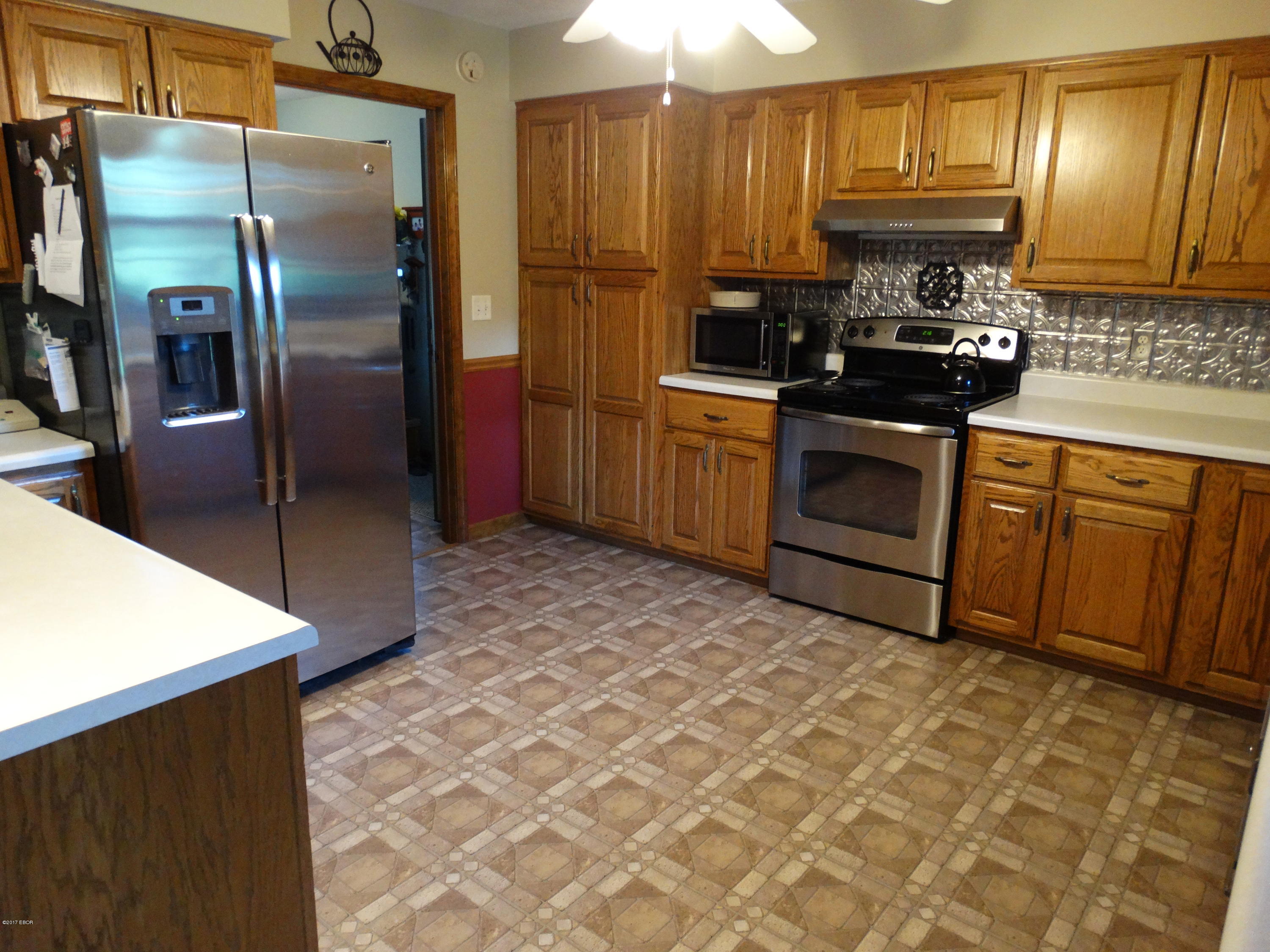 18043 Shed Church Road Marion, IL 62959 - Photo 8 of 37