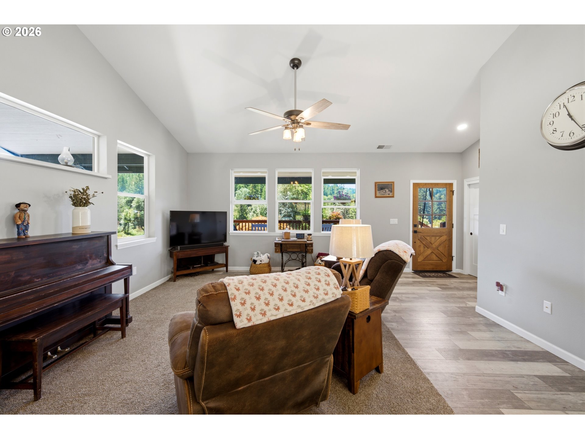 37886 South Wilhoit Road Molalla, OR 97038 - Photo 9 of 45