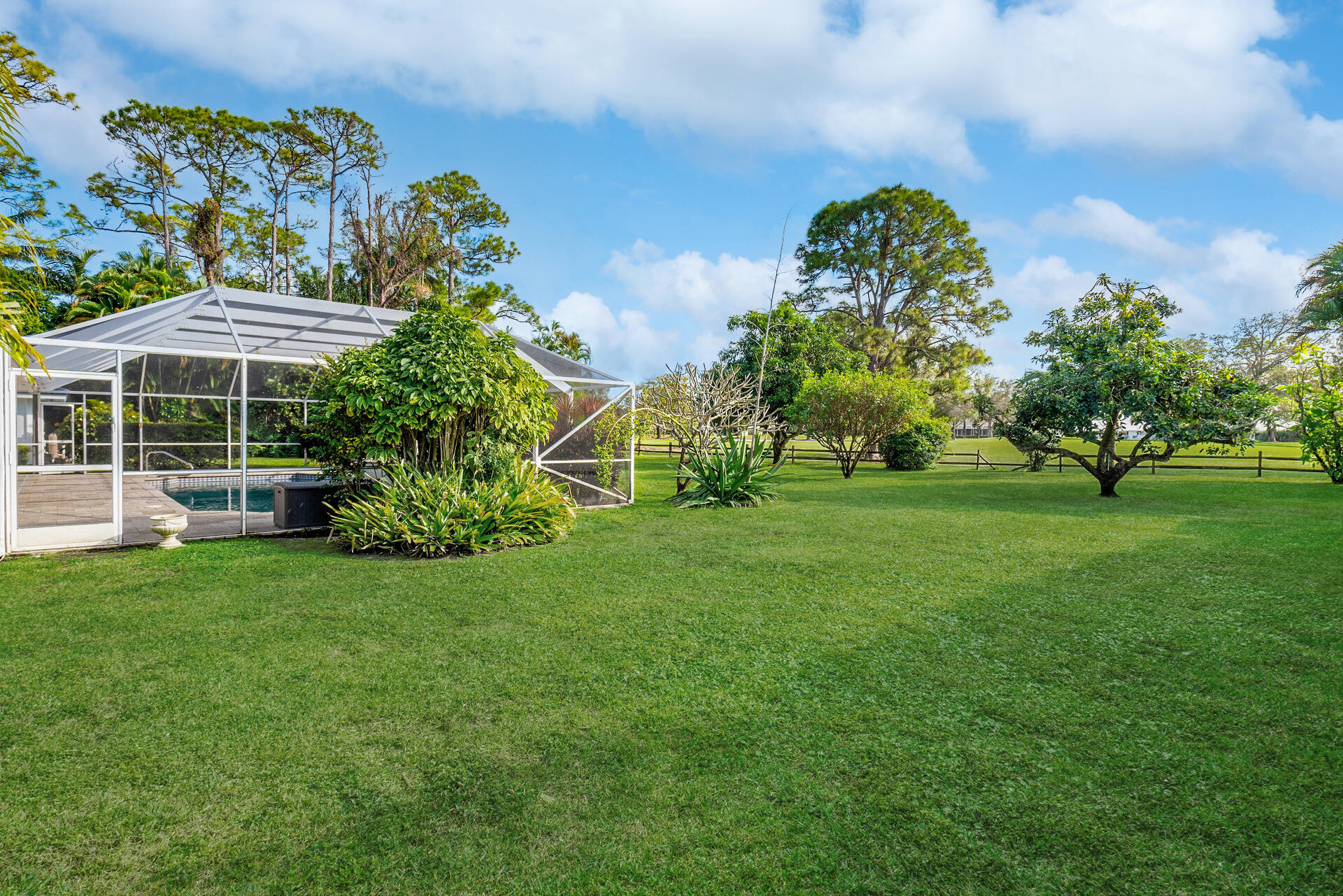 650 Atlantis Estates Way Atlantis, FL 33462 - Photo 20 of 25 650-9