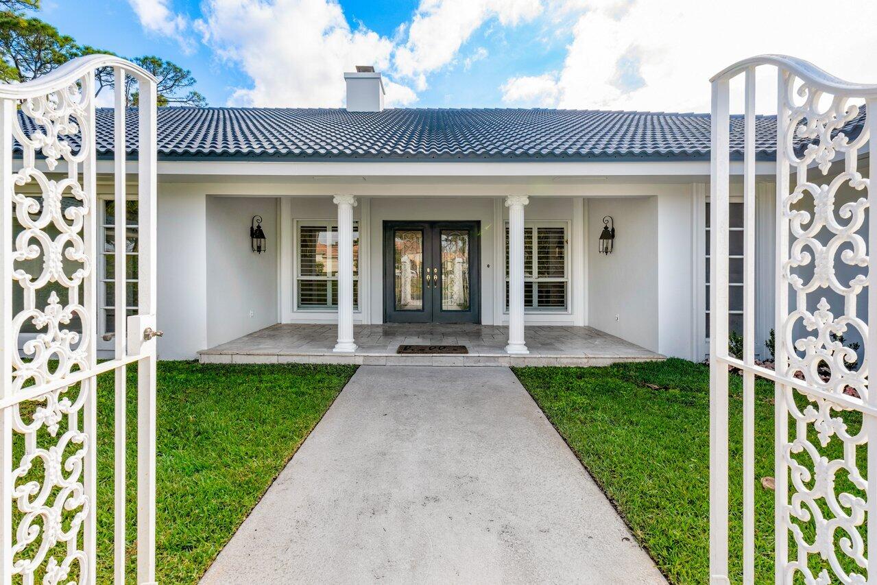 650 Atlantis Estates Way Atlantis, FL 33462 - Photo 4 of 25 006-650AtlantisEstateWay-Atlantis-FL-334