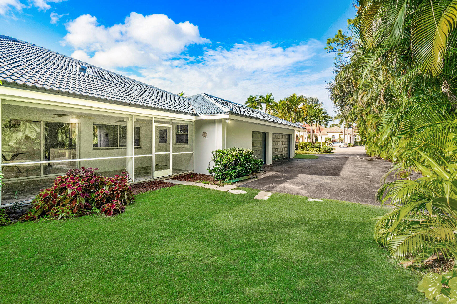 650 Atlantis Estates Way Atlantis, FL 33462 - Photo 7 of 25 650_5