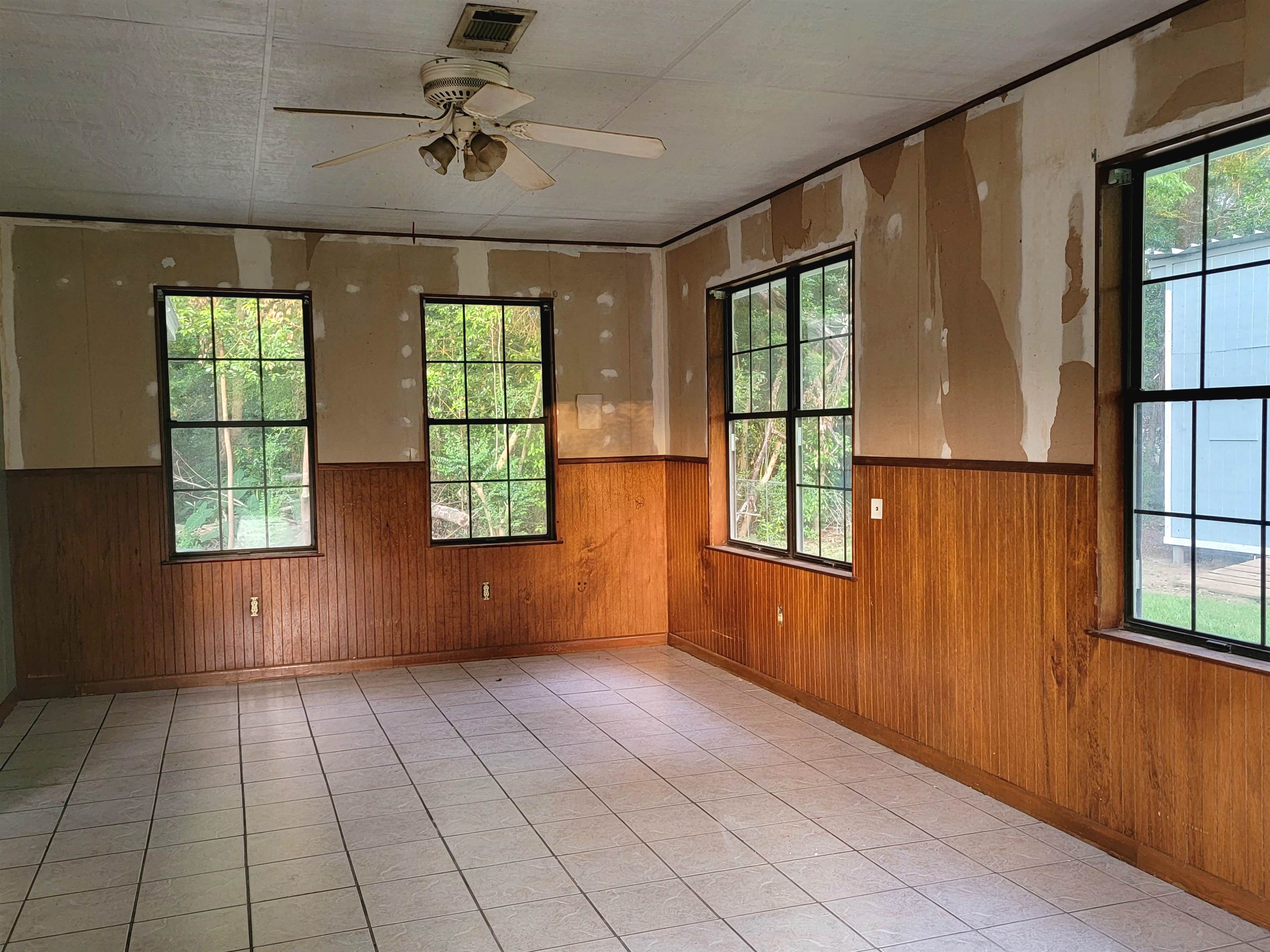 517 West Marigold Avenue Foley, AL 36535 - Photo 4 of 16