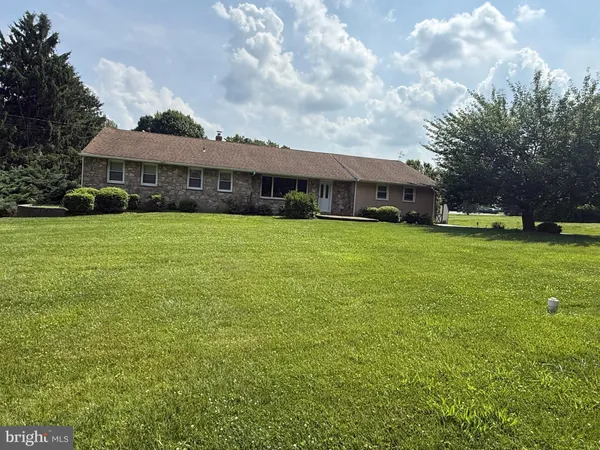 $599,999 | 6 Patricia Lane, Glen Mills, PA 19342