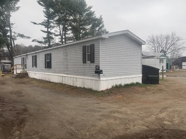 $119,999 | 15-19 Adams Street, Skowhegan, ME 04976