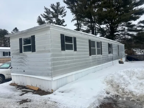 $130,000 | 15-19 Adams Street, Skowhegan, ME 04976