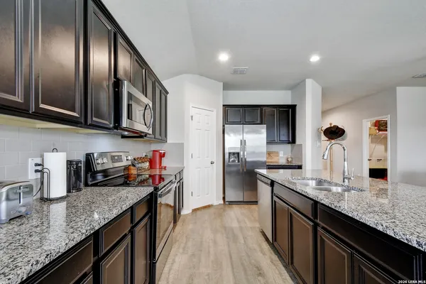 $269,000 | 733 Peak, Seguin, TX 78155