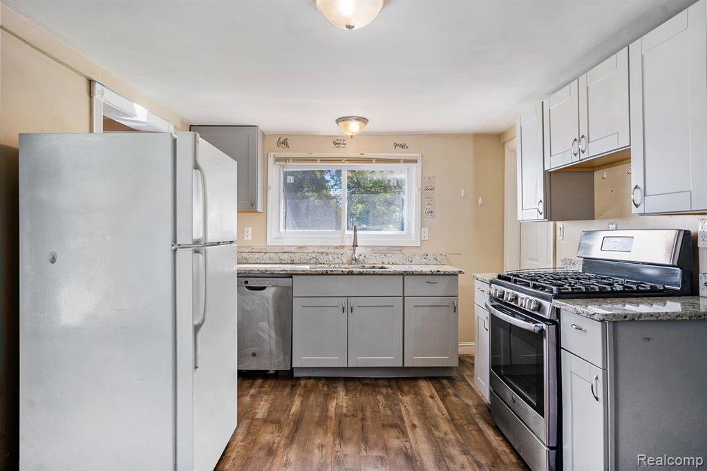 3067 South Adams Road Rochester, MI 48309 - Photo 15 of 33