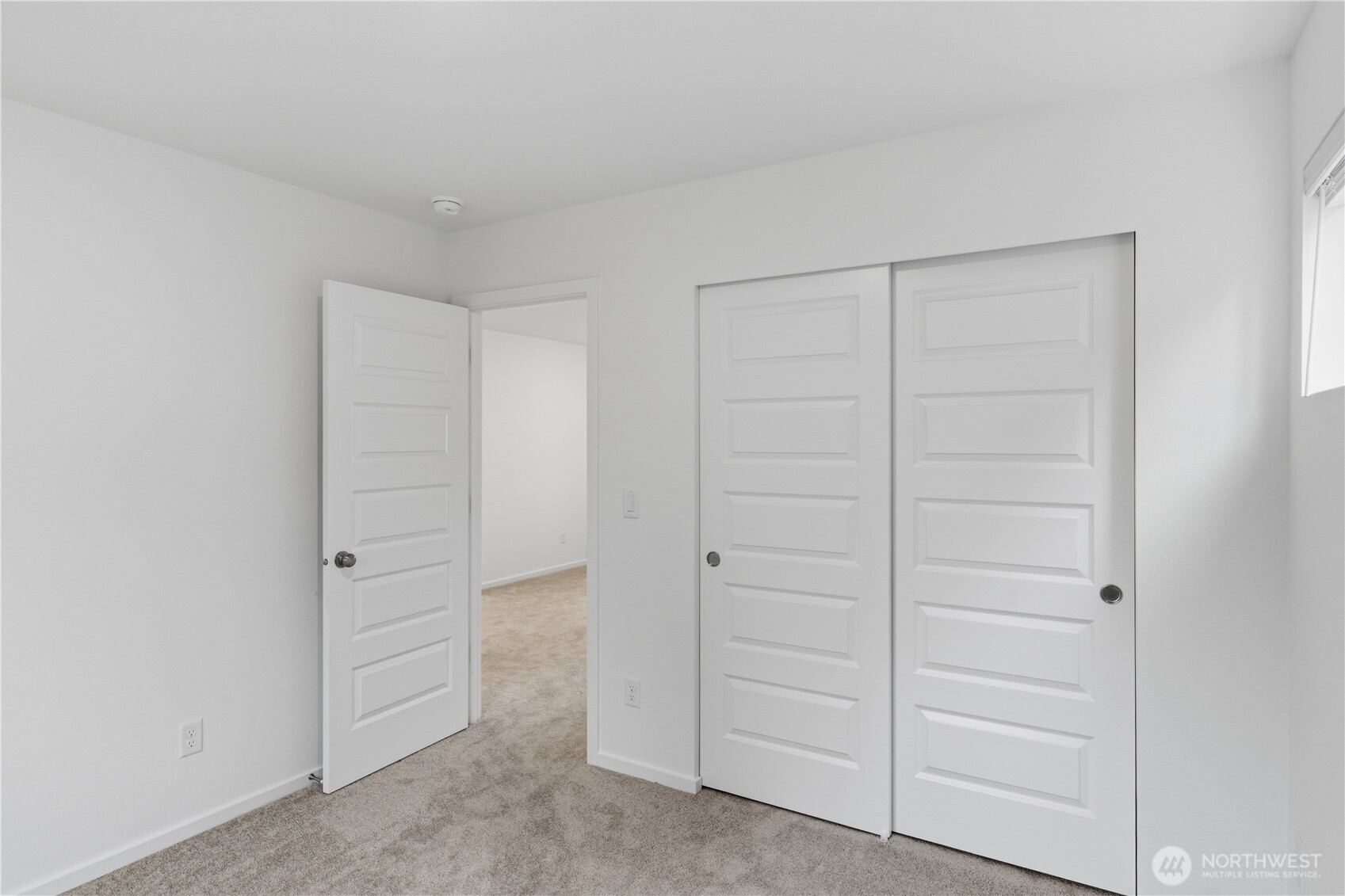 2530 Wonderland Way Port Townsend, WA 98368 - Photo 15 of 21