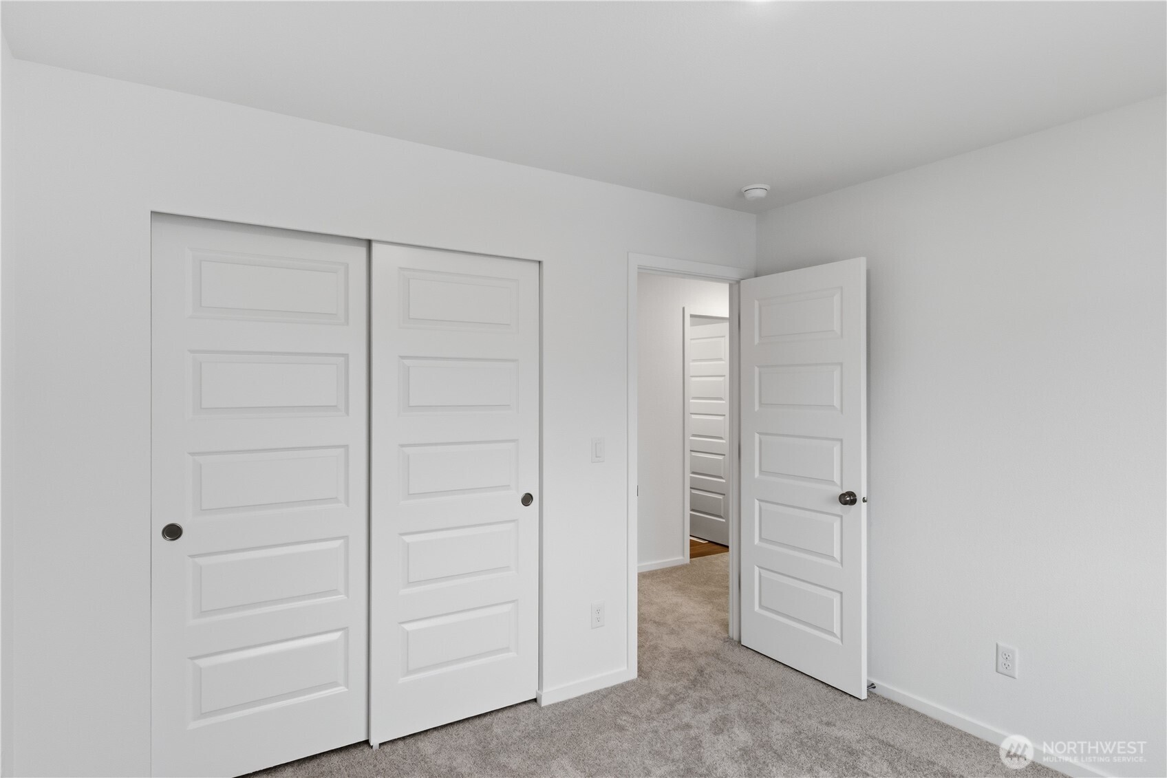 2530 Wonderland Way Port Townsend, WA 98368 - Photo 17 of 21