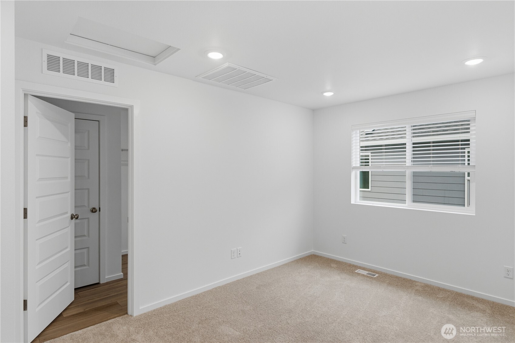 2530 Wonderland Way Port Townsend, WA 98368 - Photo 10 of 21