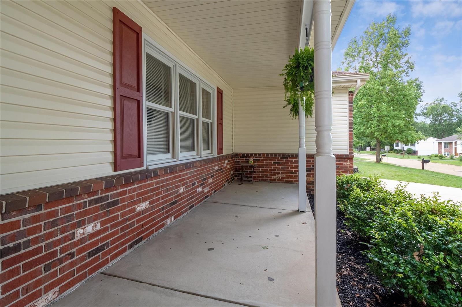 508 Ranch Drive Manchester, MO 63011 - Photo 5 of 32 Gallery Image 5