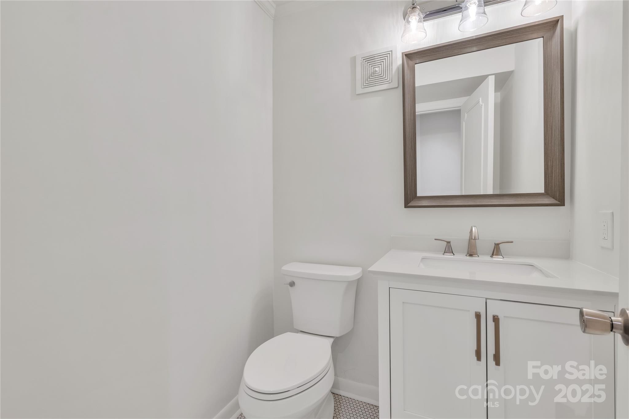 1323 Queens Road, Unit 312 Charlotte, NC 28207 - Photo 13 of 19