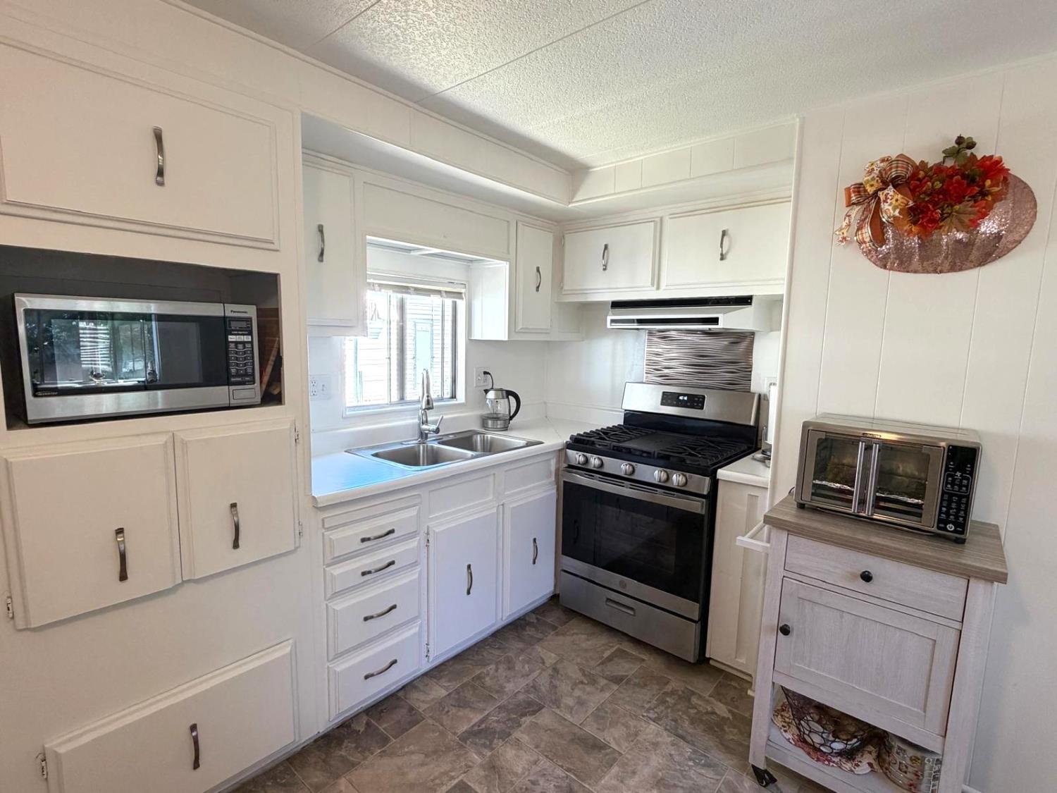 9060 Auburn Folsom Road, Unit 36 Granite Bay, CA 95746 - Photo 7 of 27