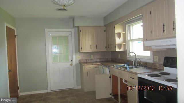 251 Cowan Road Rising Sun, MD 21911 - Photo 2 of 10 Kitchen