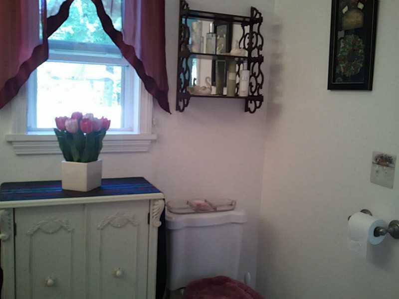 144 Station Road Lincoln, ME 04457 - Photo 15 of 35 Master Bath/Spa.
