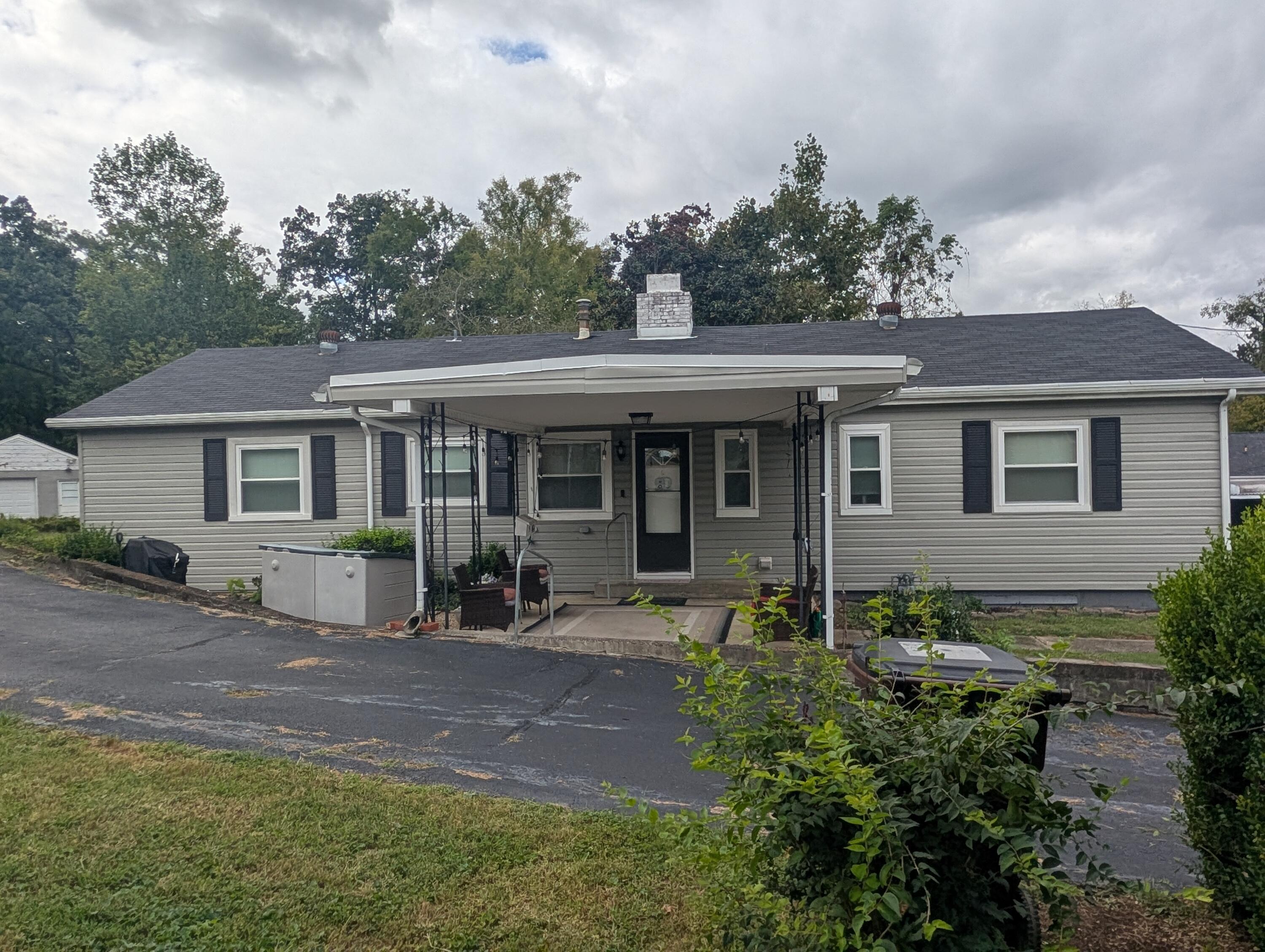 341 Vermont Avenue Oak Ridge, TN 37830 - Photo 71 of 79 PXL_20260924_183035243.RAW-01