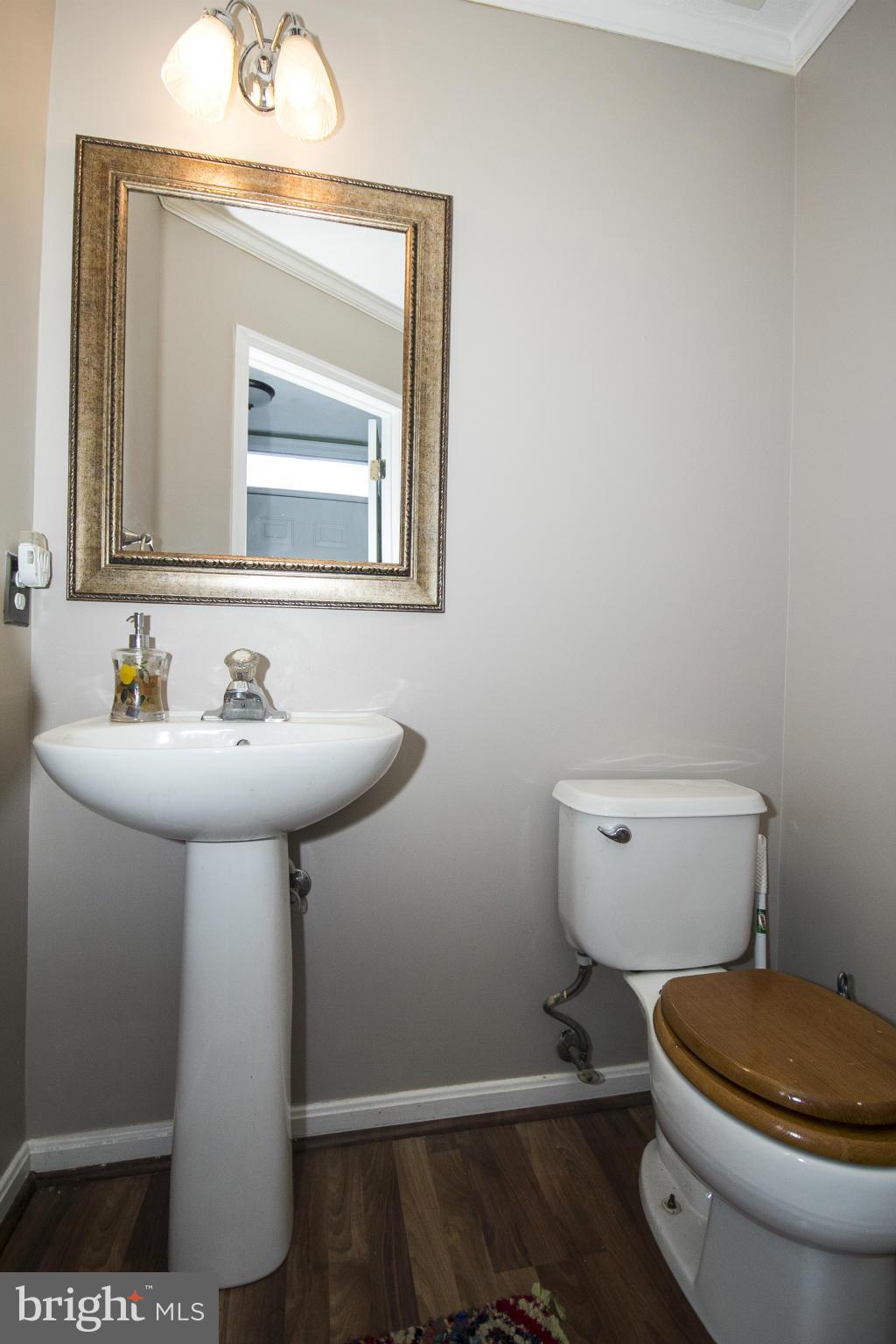 244 Pidco Road Reisterstown, MD 21136 - Photo 23 of 25 Main Level Powder Room